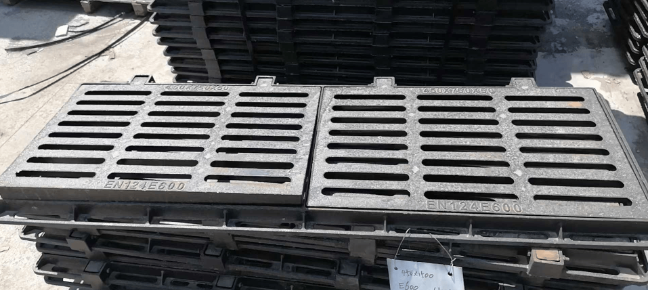 兴仁球墨铸铁连体双篦展示